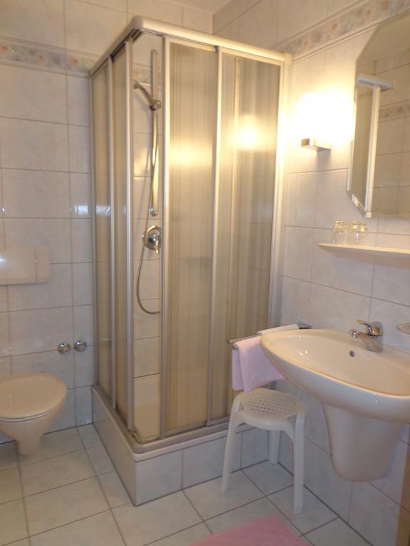 Hotel Am See Neubau Ruang foto
